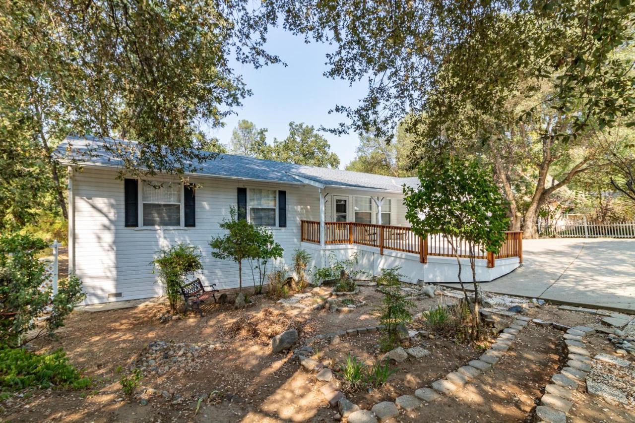 Pine Place Oakhurst Esterno foto