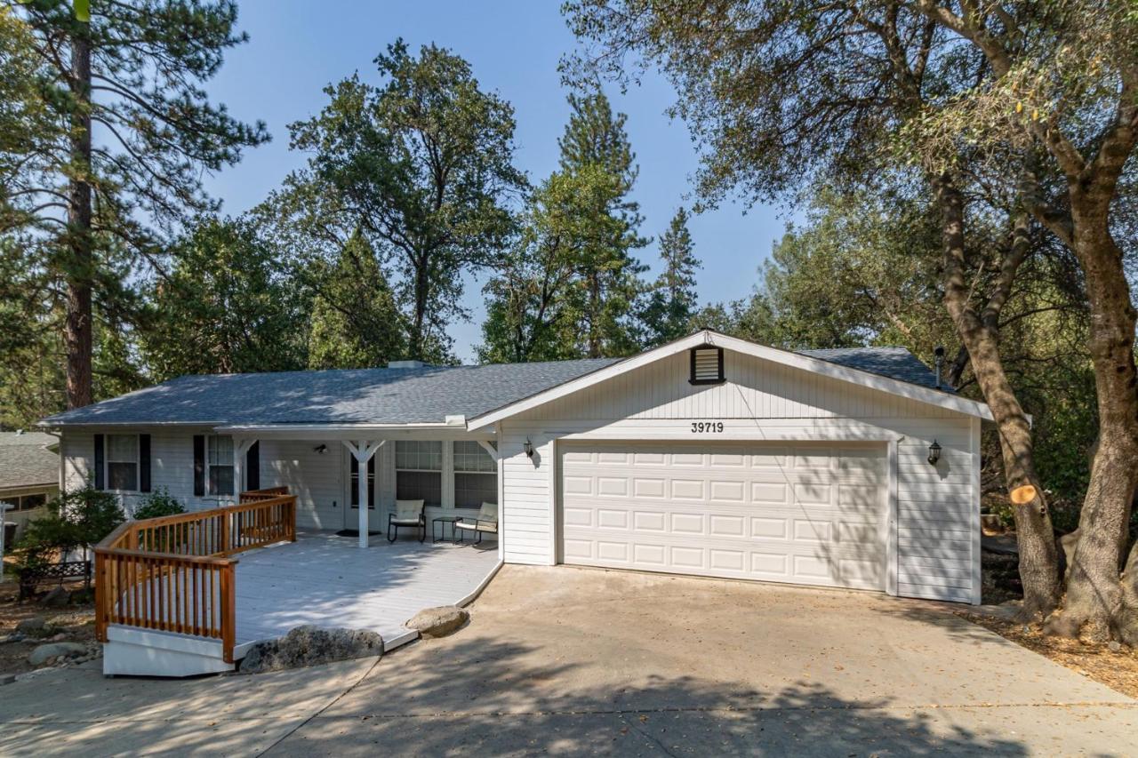 Pine Place Oakhurst Esterno foto